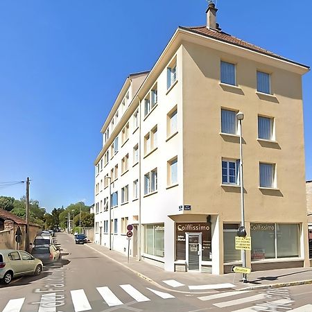 Apartamento Le Nid des Ducs - Gare et Cité gastronomique Dijon Exterior foto
